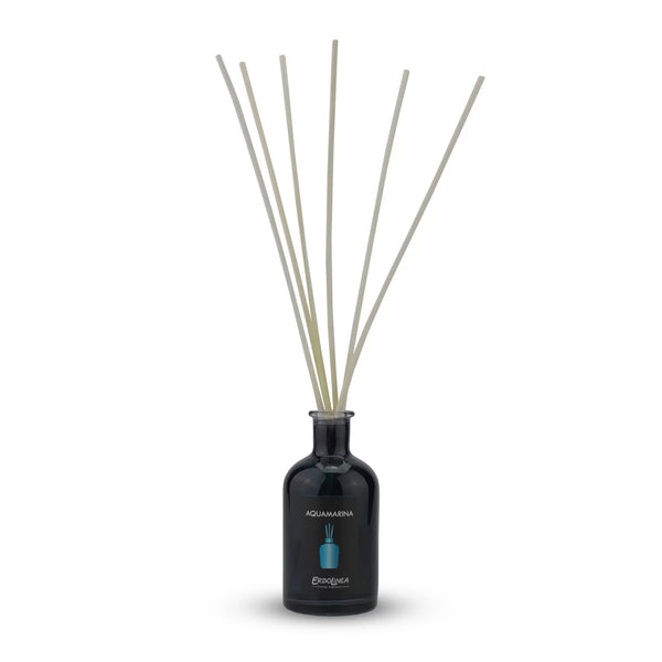 Difuzor Aqua Marina cu bețișoare, parfum de cameră acvatic cu cassis, neroli și iasomie – Toya