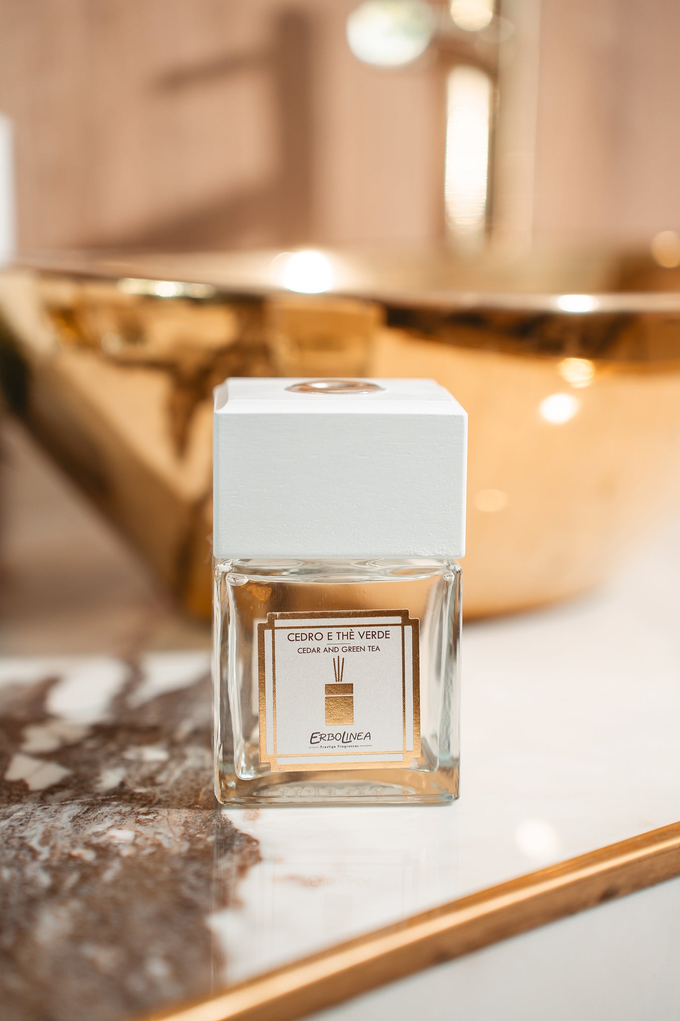 Difuzor cu bețișoare Cedro & Thè Verde — parfum de ambient premium, handmade în Italia